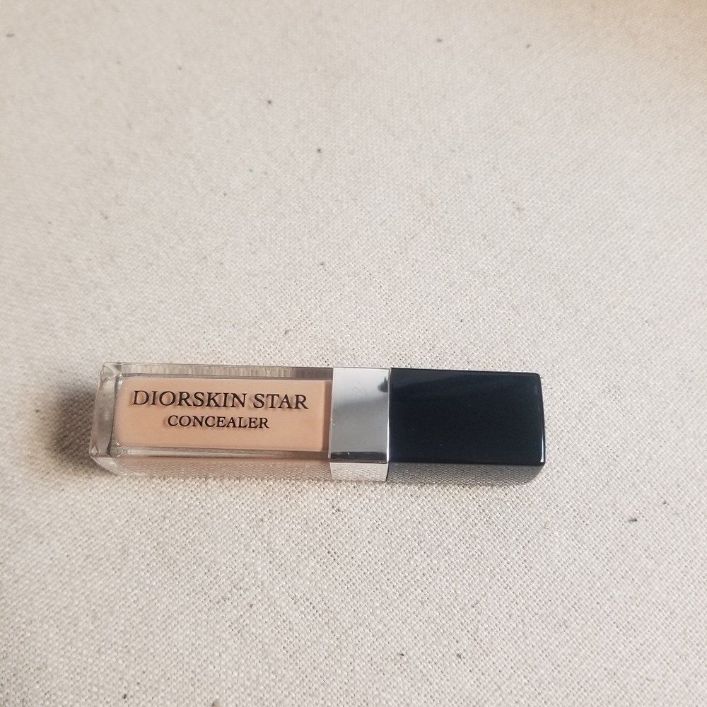 Diorskin star concealer 002 Beige